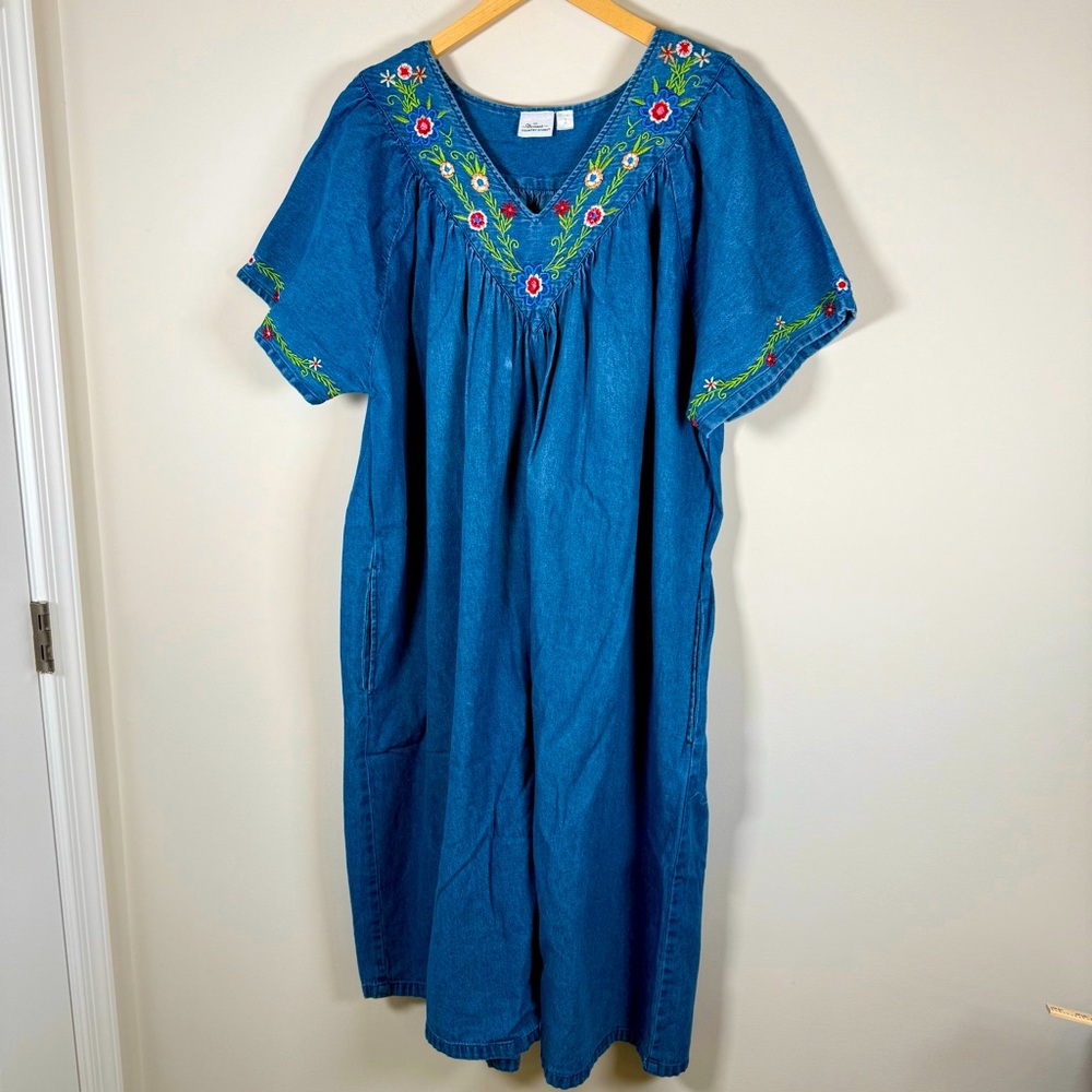 The Vermont Country Store Vintage VTG Floral Embroidered Chambray Maxi Dress 3X